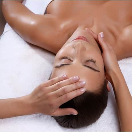 massage du visage relaxant