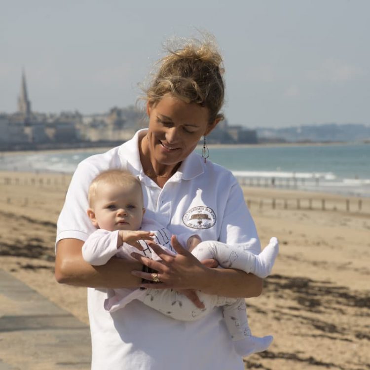 Garde bébé à Saint-Malo